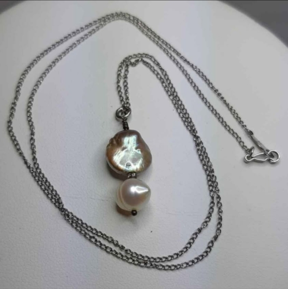 Jewelry - Pearl Necklace